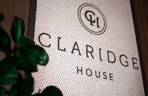 Gold Coast Hotel | Claridge House