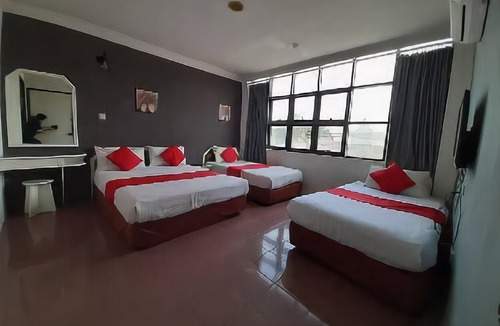 Teluk Intan Hotel | OYO 90306 G City Hotel