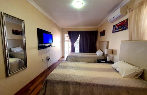 Mahikeng Hotel | Double Room in One of The Select Guesthouses in Mahikeng