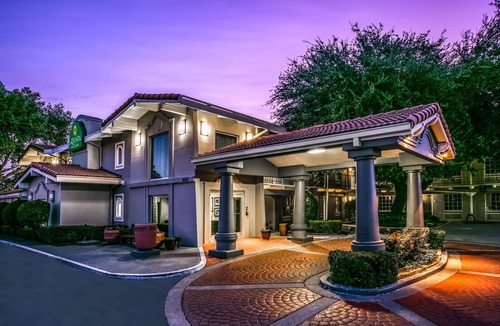 Knox - Henderson Hotel | La Quinta Inn by Wyndham Dallas Uptown