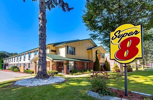 Lee Hotel | Quality Inn