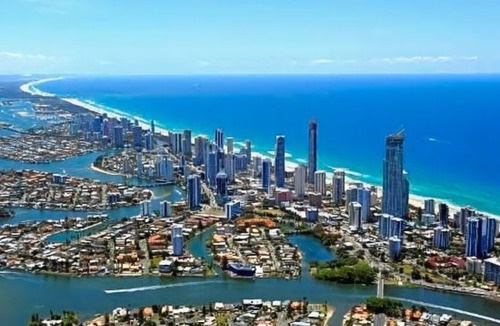 Main Beach Hotel | Norfolk Luxury Beachfront Apartments