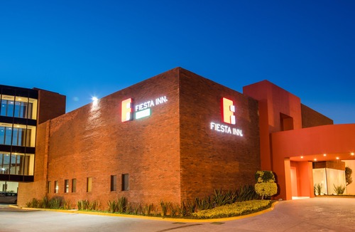 San Nicolas de los Garza Hotel | Fiesta Inn Monterrey la Fe