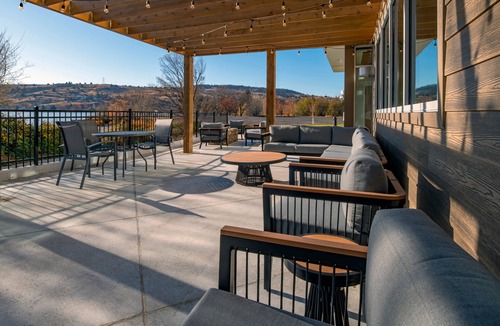Downtown Klamath Falls Hotel | Fairfield Inn & Suites by Marriott Klamath Falls