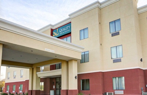 Bryan Hotel | Quality Inn & Suites Bryan
