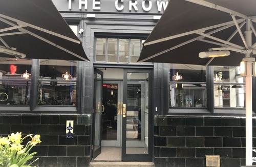 Shaftesbury Hotel | PubLove @ the Crown, Battersea