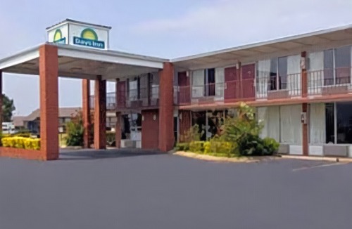 Jonesboro Hotel | Days Inn by Wyndham Jonesboro AR