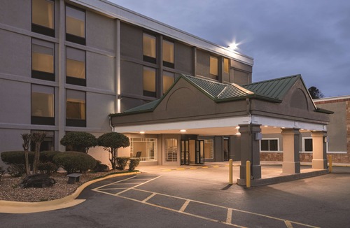 North Little Rock Hotel | Country Inn & Suites by Radisson, North Little Rock, AR