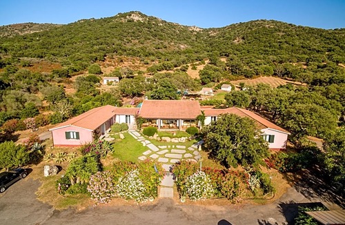 Loiri Porto San Paolo Hotel | Borgo di Campagna
