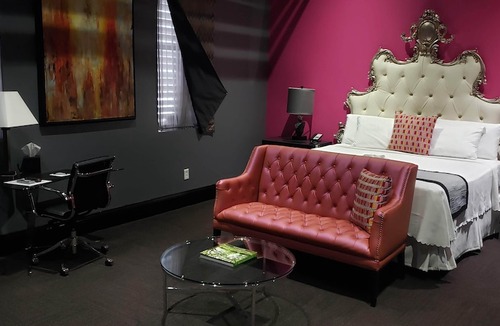 Old Louisville Hotel | Vu Guesthouse