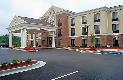 Martinsville Hotel | Holiday Inn Express & Suites Martinsville, an Ihg Hotel