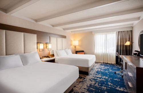 Newtonville Hotel | Crowne Plaza Albany - the Desmond Hotel