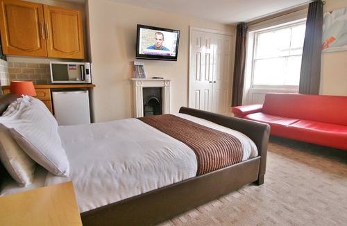 Cheltenham Hotel | Central Hotel Cheltenham by Roomsbooked