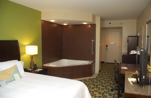New Castle Hotel | Hilton Garden Inn Birmingham/Trussville