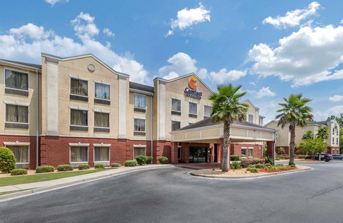 Statesboro Hotel | Comfort Inn & Suites Statesboro - University Area