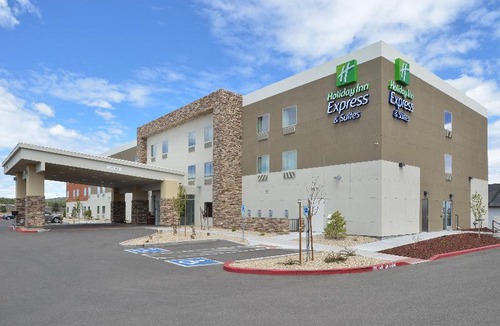 Williams Hotel | Holiday Inn Express & Suites Williams, an Ihg Hotel