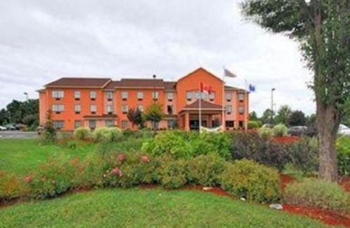Farmington Hotel | Comfort Inn & Suites Farmington - Victor