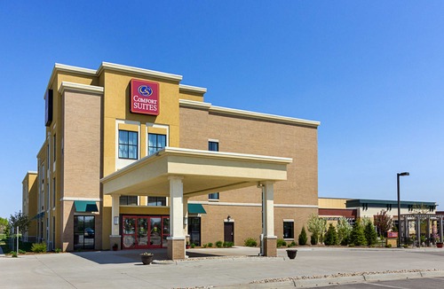 Worthington Hotel | Comfort Suites & Conference Center Worthington