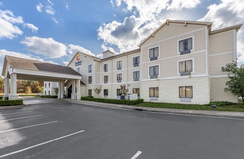 Farmers Hotel | Comfort Inn & Suites Morehead