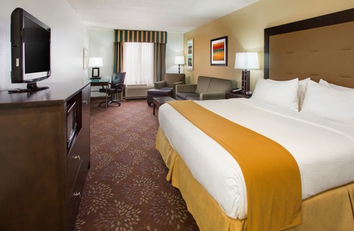 Martinsville Hotel | Holiday Inn Express & Suites Martinsville, an Ihg Hotel