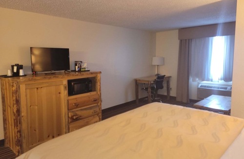 Butte Hotel | Ramada by Wyndham Butte