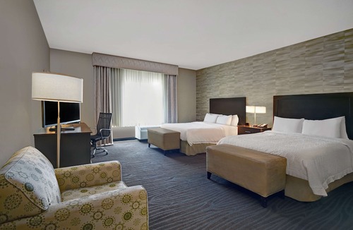 Robbinsville Hotel | Hampton Inn and Suites Robbinsville