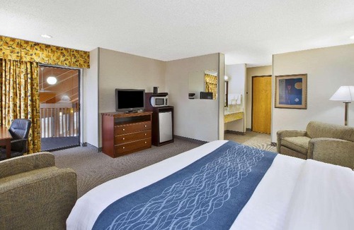 Grand Blanc Hotel | Quality Inn