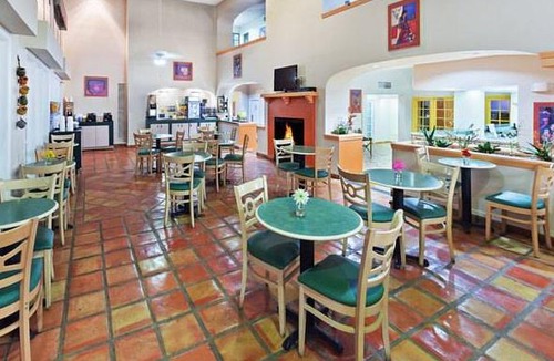 Las Cruces Hotel | La Quinta Inn by Wyndham Las Cruces Mesilla Valley