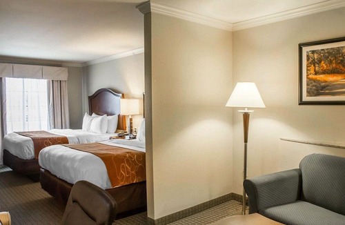 Forest Park Hotel | Comfort Suites Cincinnati North