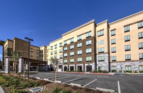 North San Jose Hotel | Hampton Inn & Suites San Jose Airport