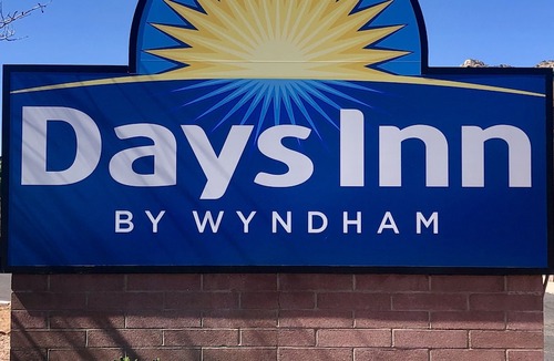 Globe Hotel | Days Inn by Wyndham Globe