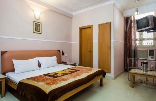 Haridwar Hotel | Hotel Queen