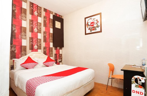 Mojokerto Hotel | OYO 425 Mojokerto Guesthouse
