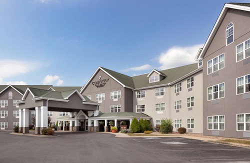 Sprague Hotel | Country Inn & Suites by Radisson, Beckley, WV
