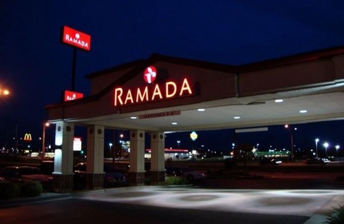 Lake Delton Hotel | Ramada by Wyndham Wisconsin Dells