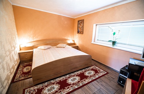 Cerklje ob Krki Hotel | Apartment Irena