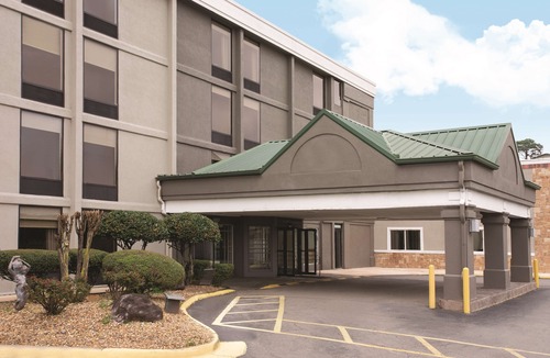 North Little Rock Hotel | Country Inn & Suites by Radisson, North Little Rock, AR