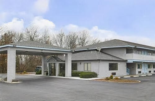 Kingdom City Hotel | Days Inn by Wyndham Kingdom City
