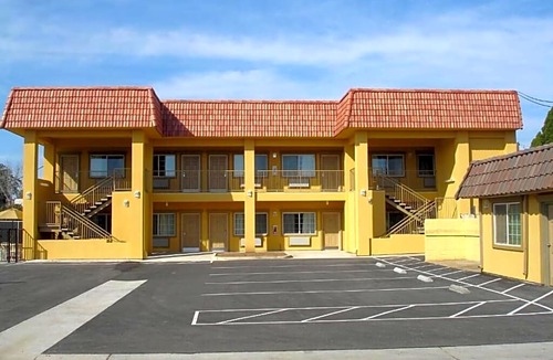 Clovis Hotel | Rodeo Lodge