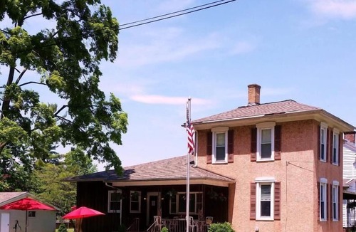 Canal Winchester Hotel | Carraway Guest House