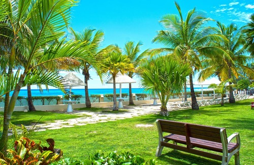 Maxwell Hotel | Barbados Beach Club Resort - All Inclusive