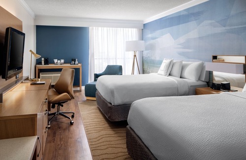 East Village Hotel | Courtyard by Marriott Long Beach Downtown