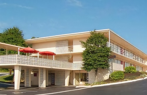 Radcliff Hotel | Econo Lodge Fort Knox