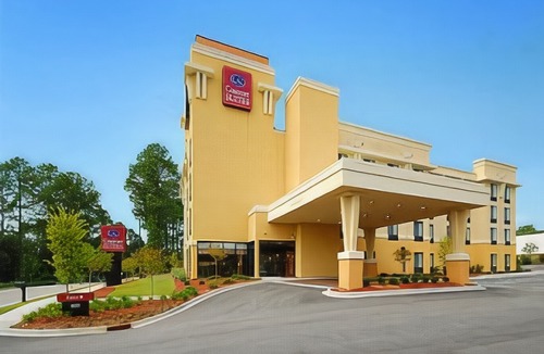 Dentsville Hotel | Comfort Suites Columbia Northeast - Fort Jackson