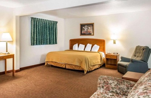 Indianapolis Hotel | Quality Inn South