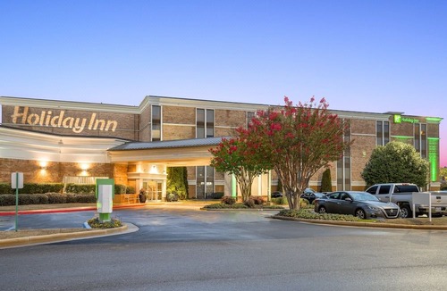 Huntsville Hotel | Holiday Inn Huntsville - Research Park, an Ihg Hotel