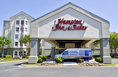 White Station Hotel | Hampton Inn & Suites Memphis-Shady Grove