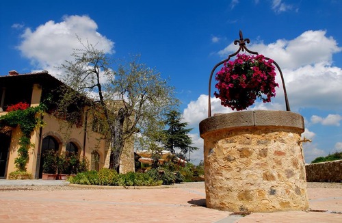 Tavarnelle Val di Pesa Hotel | Hotel Borgo di Cortefreda