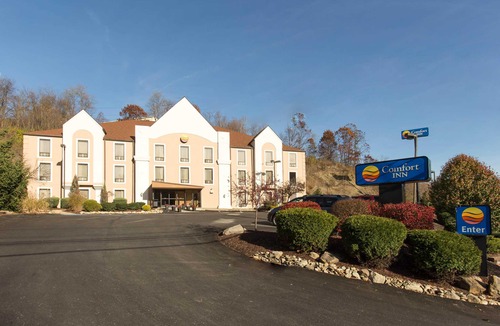 South Hills Hotel | Comfort Inn Pittsburgh
