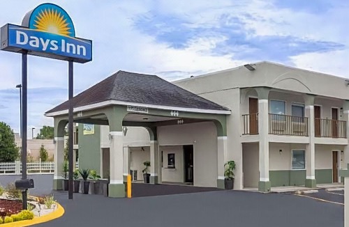 Goose Creek Hotel | Days Inn by Wyndham Goose Creek